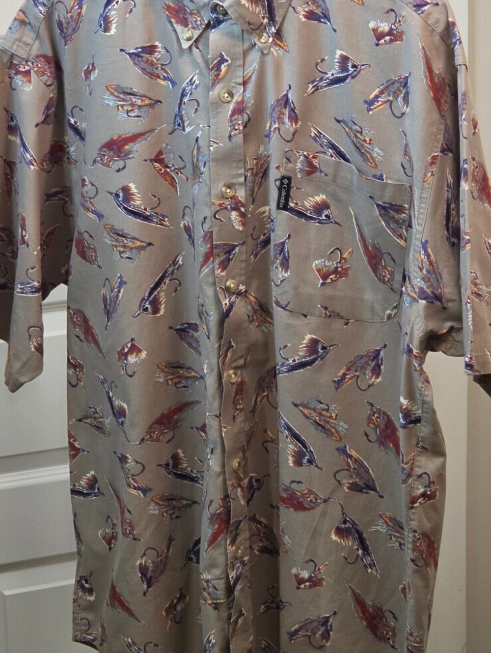 Columbia Sportswear Men's Large Button-Up Shirt with Fish Print